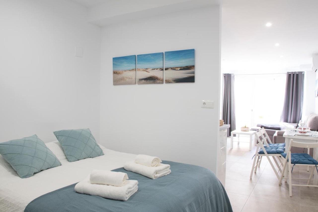 Sea Iruhouse Apartment Малага Екстериор снимка